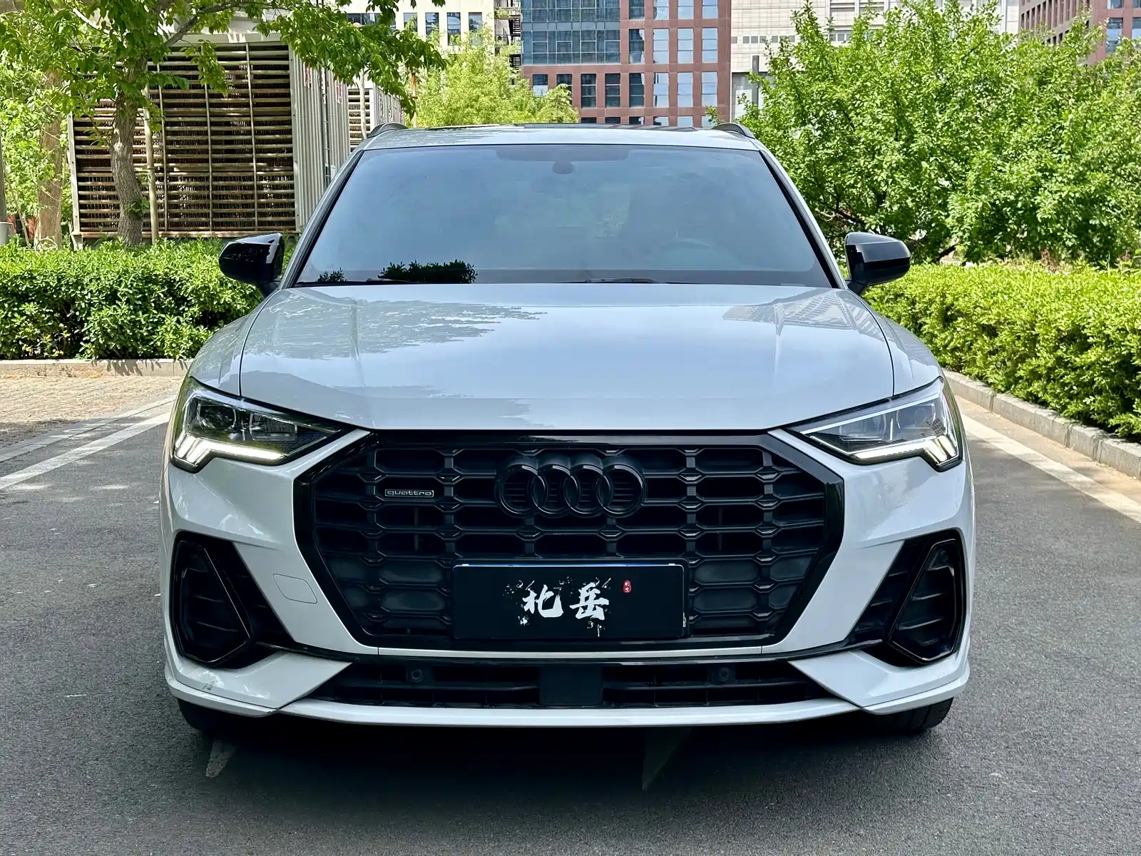 Фото 2 - Audi Q3