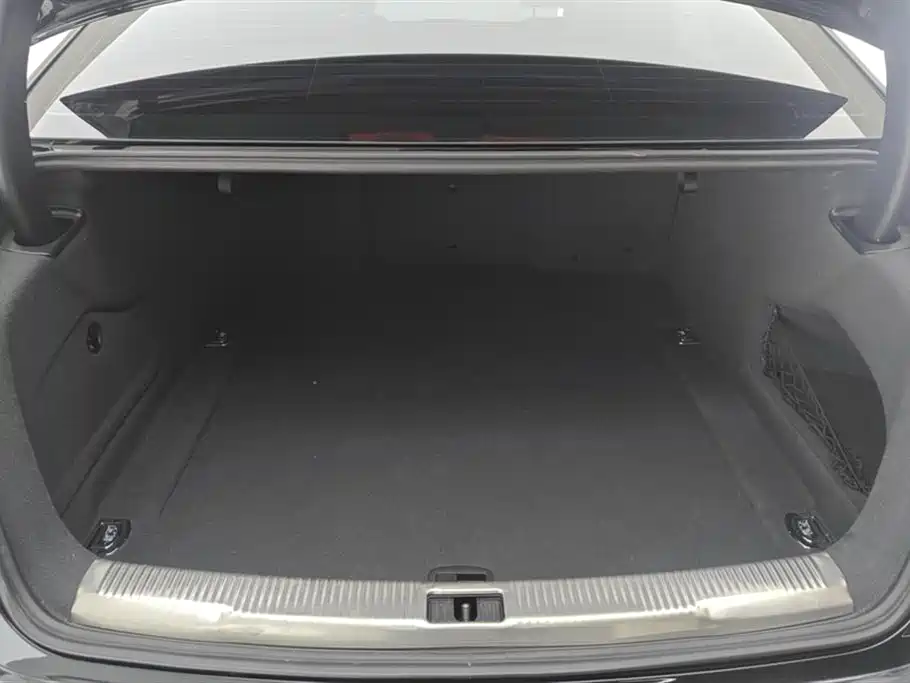 Audi A6L 2018 Model 35 TFSI Collector's Edition фото 4