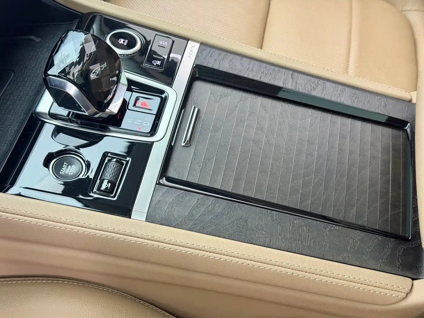 JAGUAR XFL
