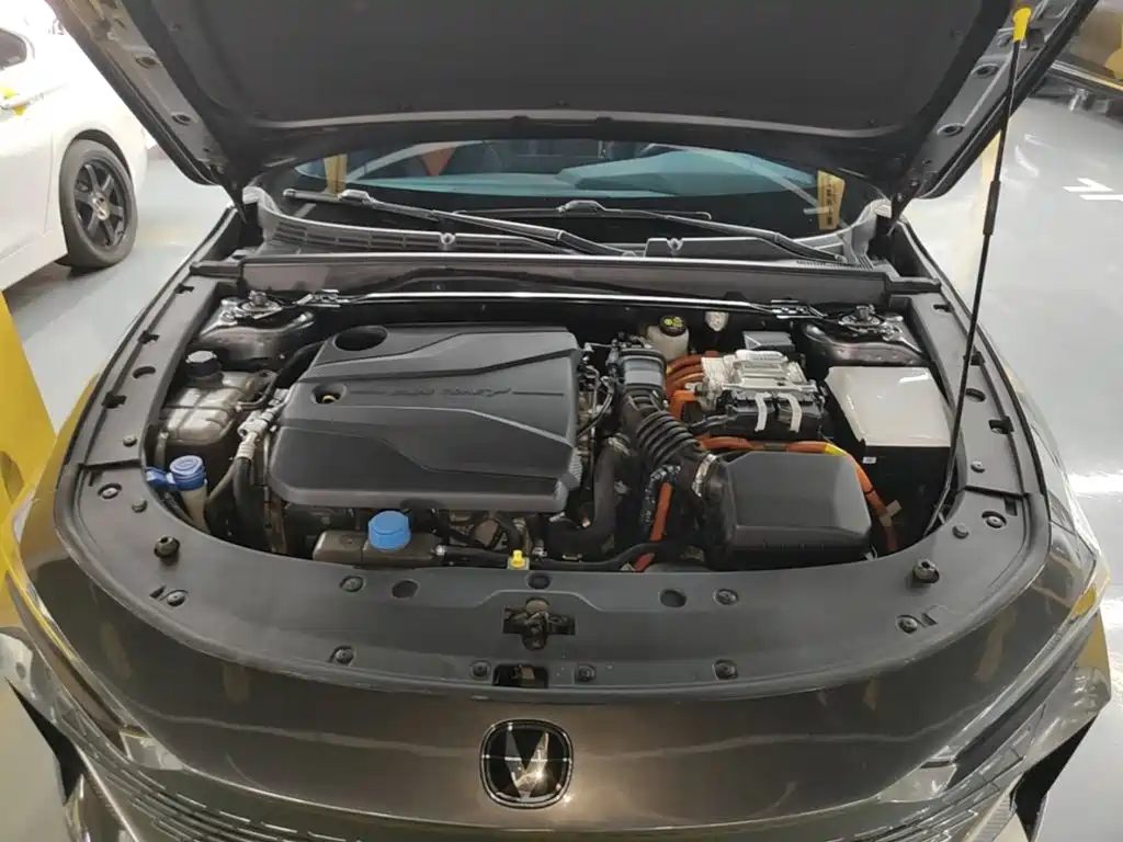 Changan UNI-V iDD 2023 2023 ZhiDian iDD 1.5T 113km Smart Fun Edition