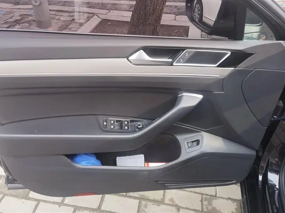 Volkswagen Magotan 2018 330TSI DSG Leading фото 7