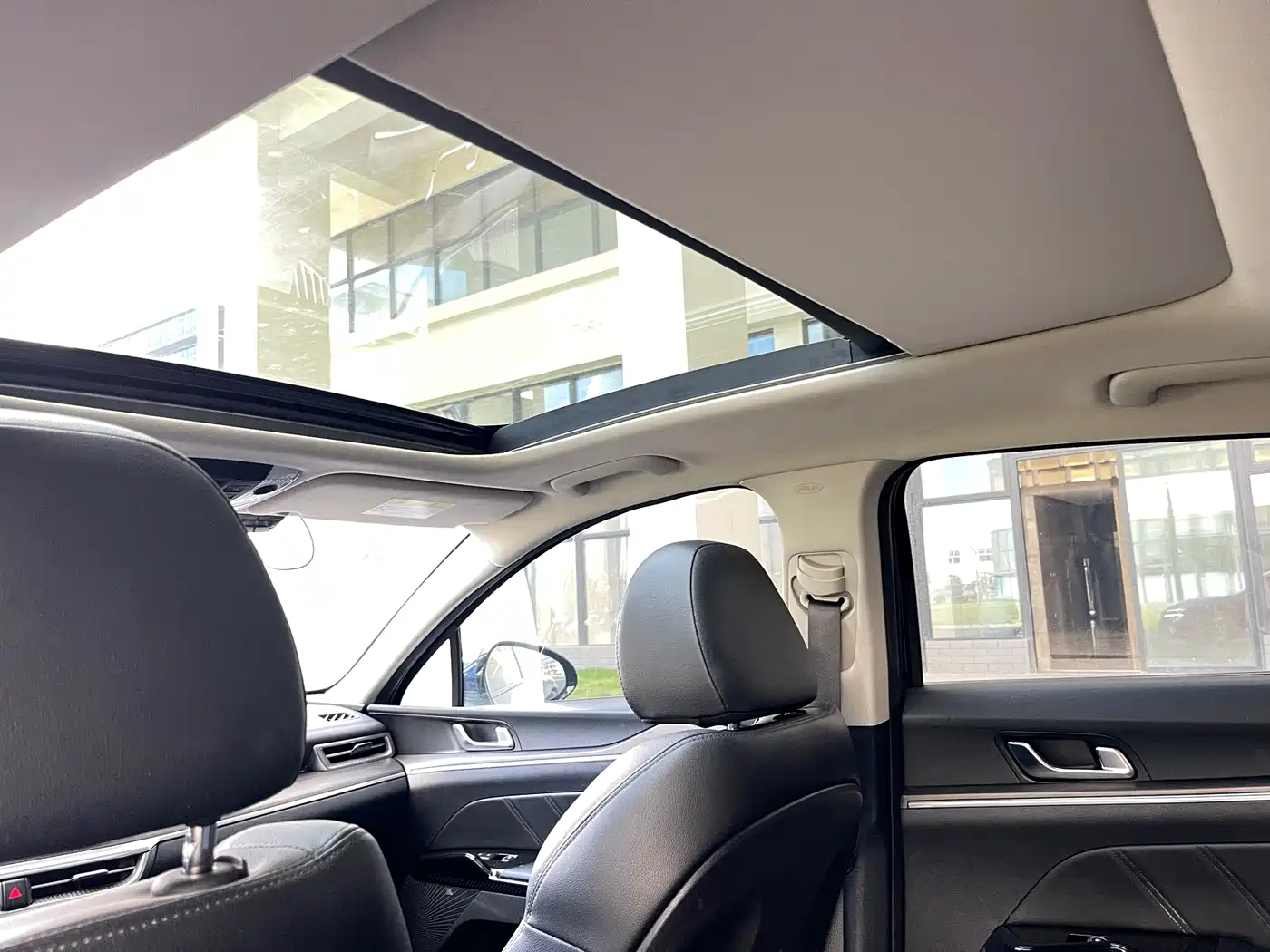 Kia K5 2020 270T CVVD Luxury Tech Version фото 24