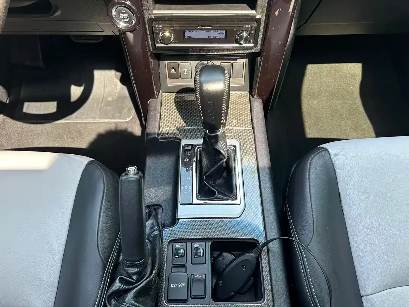 Toyota Prado 2014 4.0L Automatic TX-L фото 15