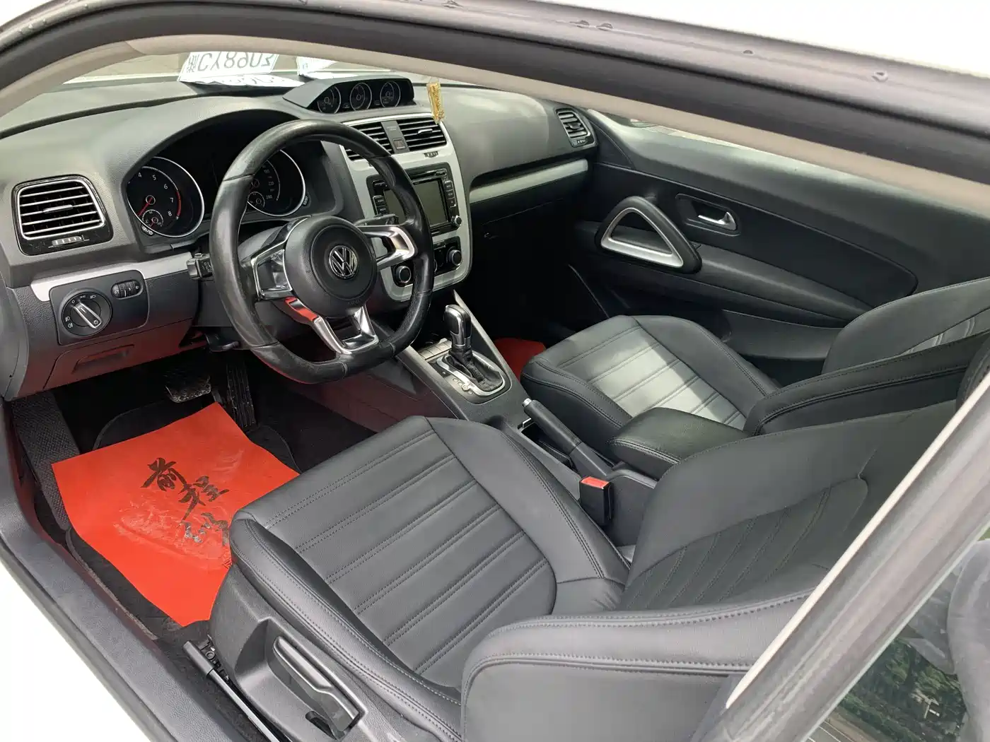 Volkswagen Scirocco 2015 1.4TSI Trend Edition фото 6
