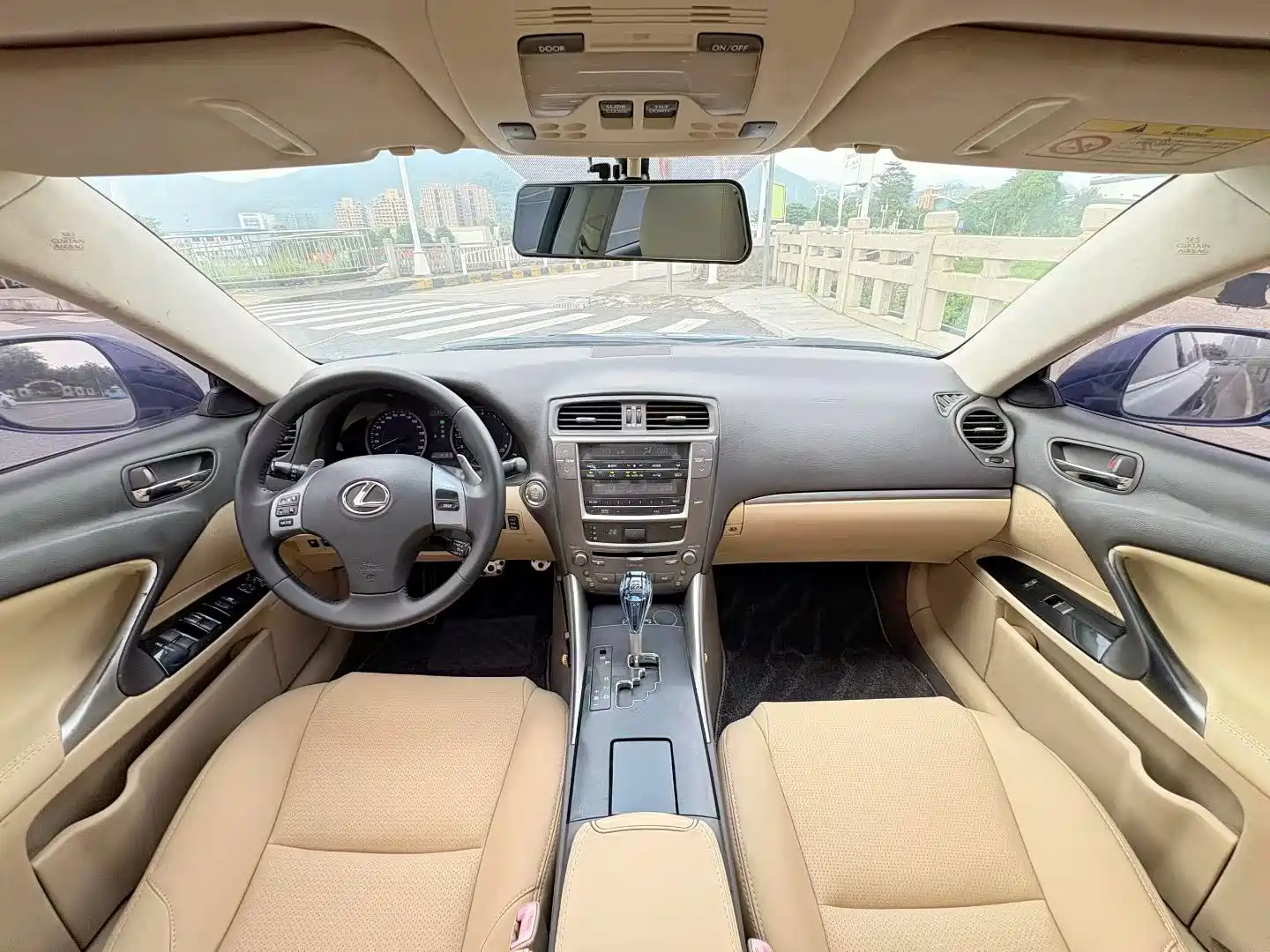 Фото 9 - Lexus IS
