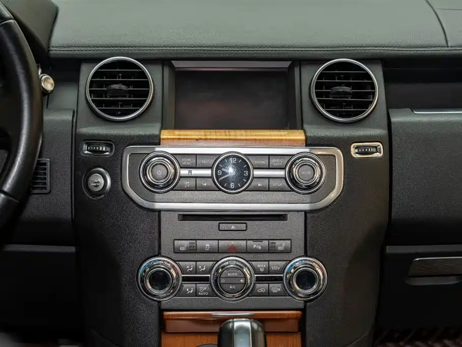 Land Rover Discovery 2012 3.0 SDV6 HSE Diesel фото 14