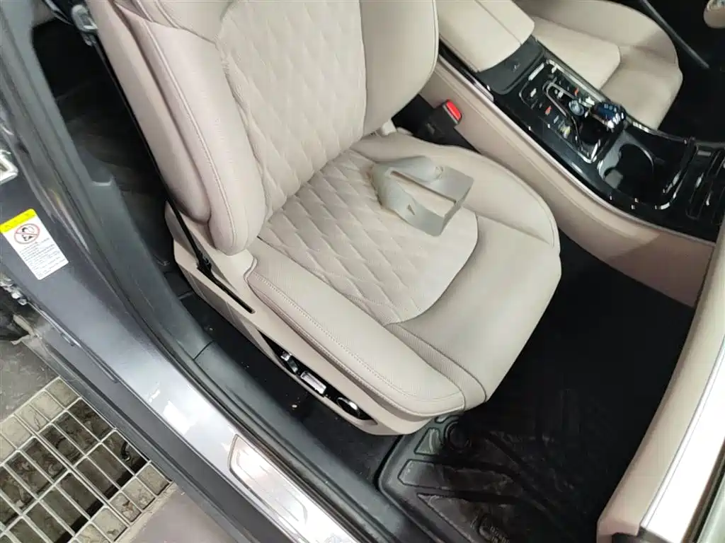 BYD Han 2025 Model EV 605KM Premium Version фото 25
