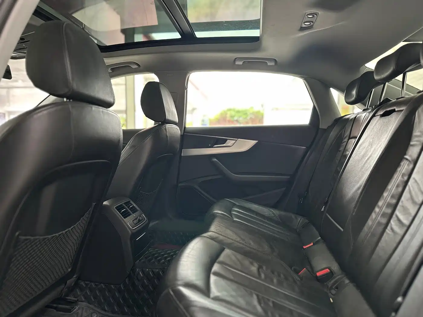 Audi A4L 2019 40 TFSI Fashion (China V) фото 7