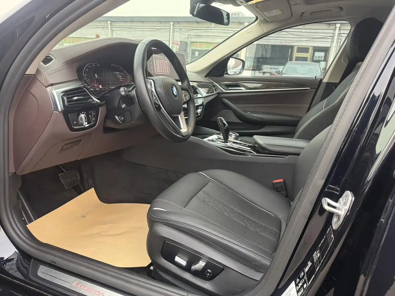 BMW 5 Series 2021 530Li xDrive Luxury Package фото 5