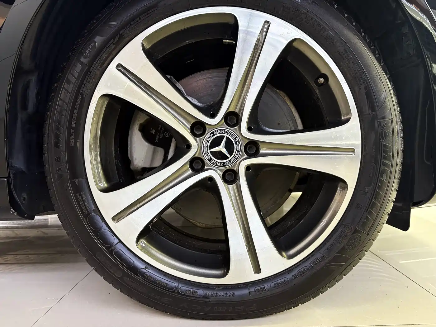 MERCEDES-BENZ E CLASS