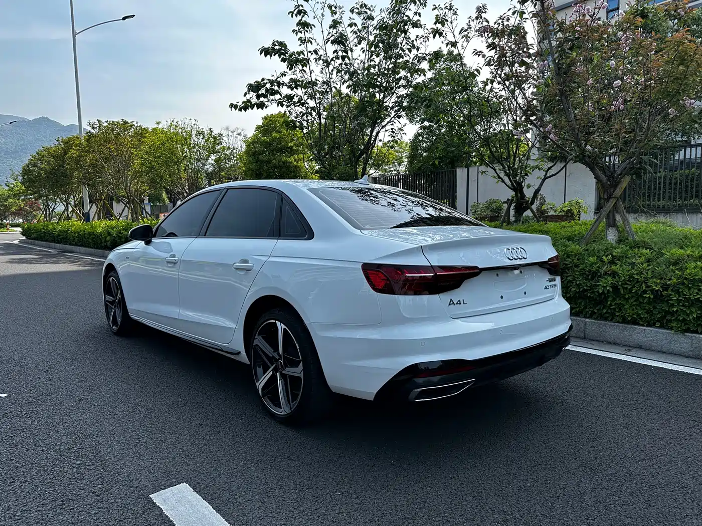 AUDI A4L