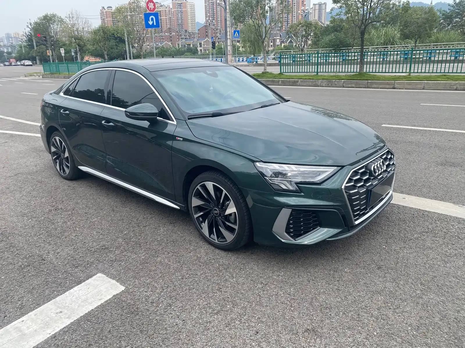 Photo 3 - Audi A3