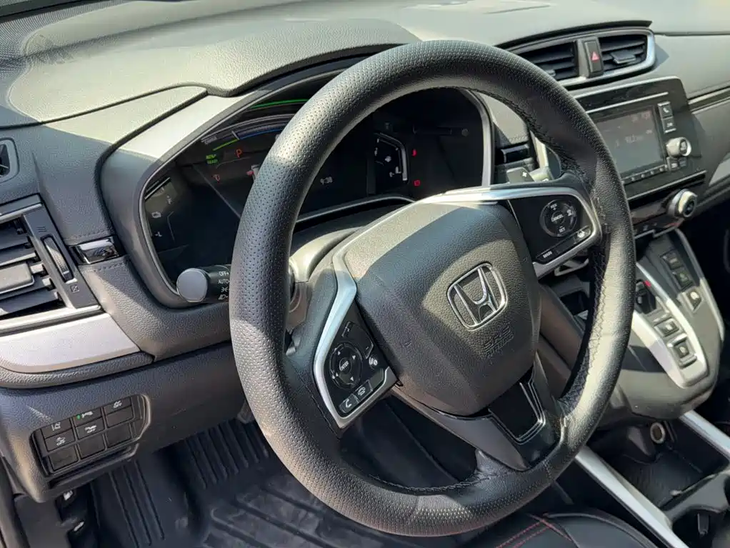 Фото 14 - Honda CR-V