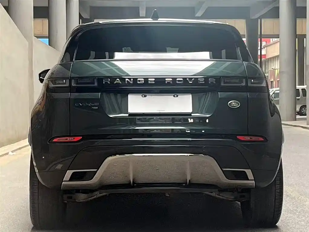 Land Rover Range Rover Evoque 2023 Range Rover Evoque L 249PS Luxury Edition фото 4