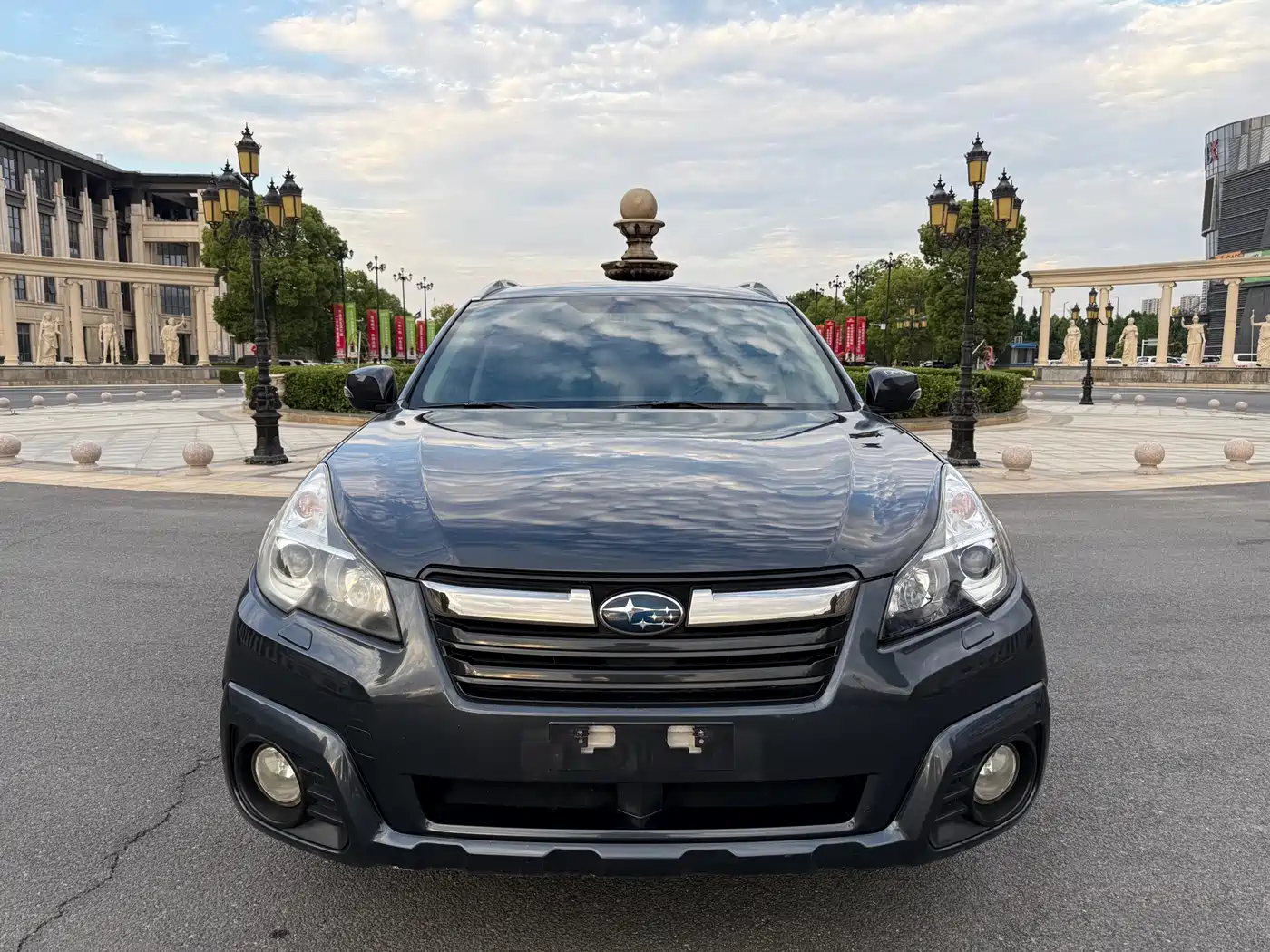 Subaru Outback 2013 2.5i Luxury Navigation Edition фото 2
