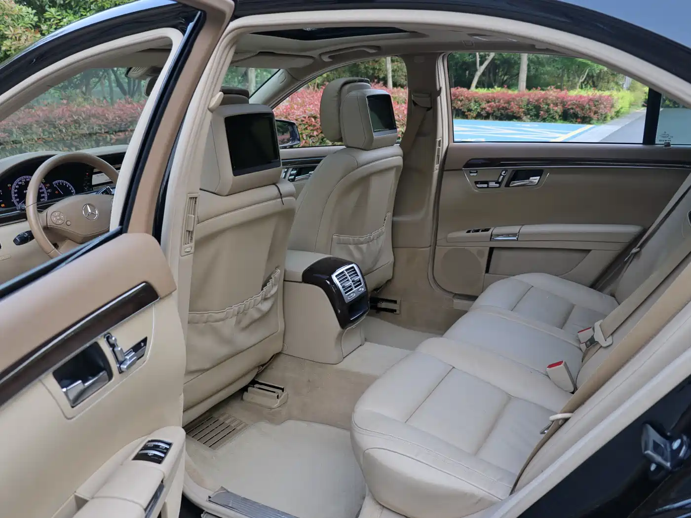 Mercedes-Benz S-Class 2012 S 300 L Business Simplified Edition фото 12