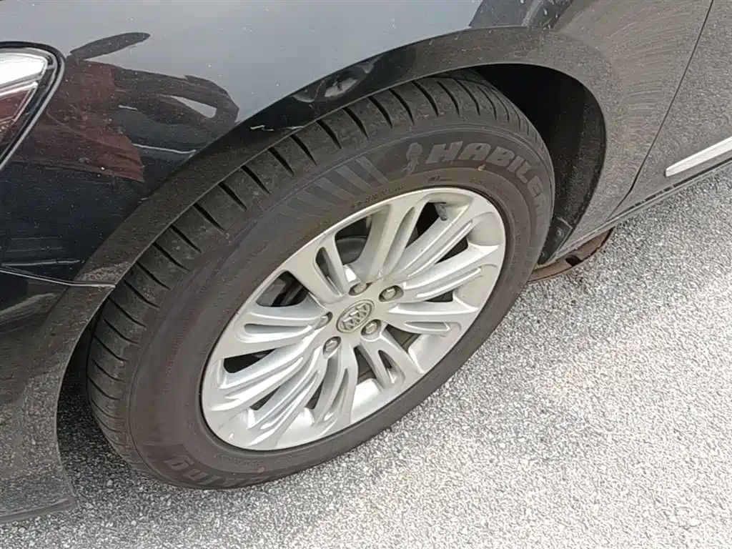 Buick LaCrosse 2016 Facelift 20T Leading фото 23