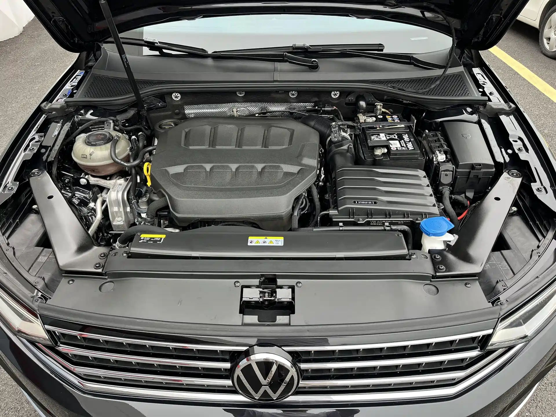 Фото 15 - Volkswagen Magotan