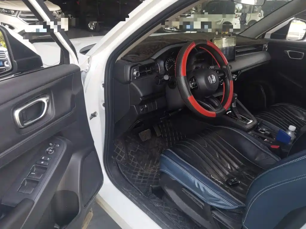 Photo 13 - Honda Vezel