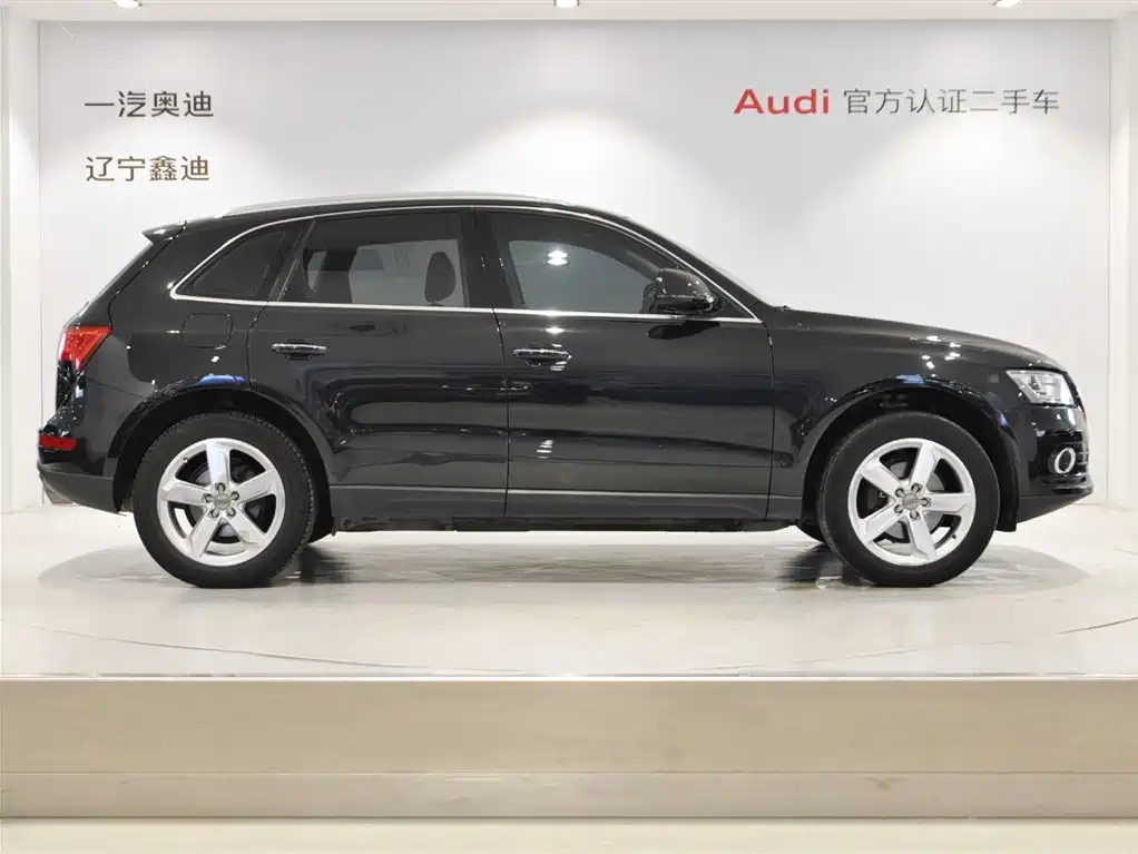 Audi Q5 2015 40 TFSI Technology фото 3
