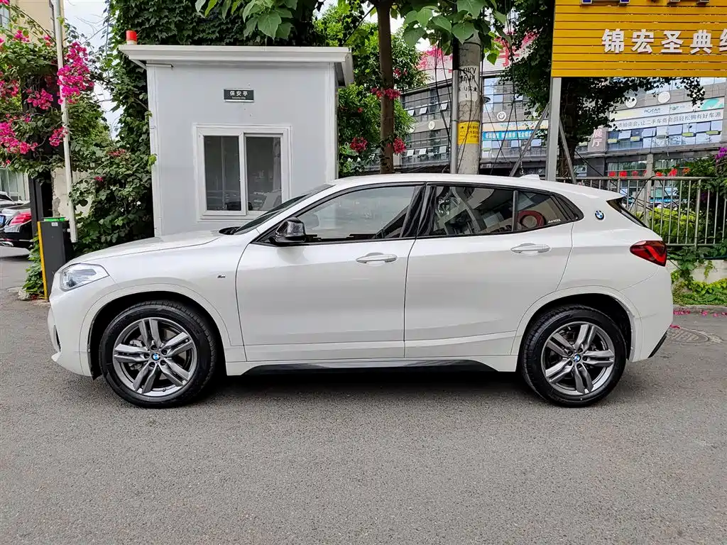 BMW X2 2023 sDrive25i M Sport Shadow Edition фото 3