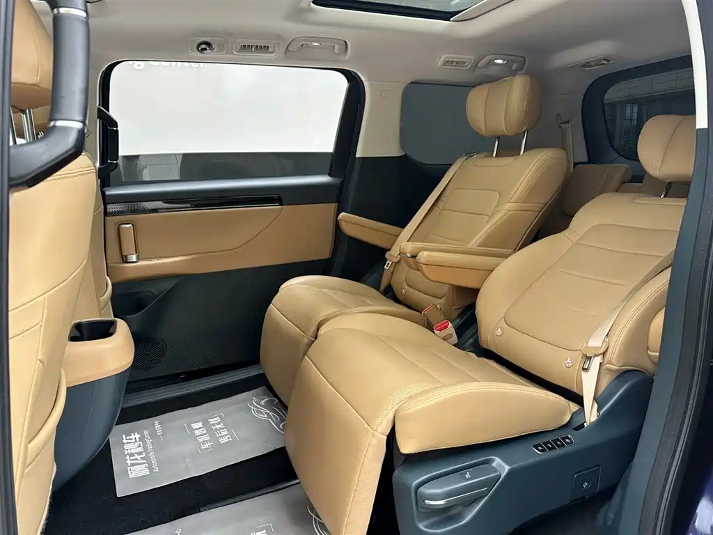 GAC Trumpchi Trumpchi E8 NEV 2024 Model 150km MAX фото 7