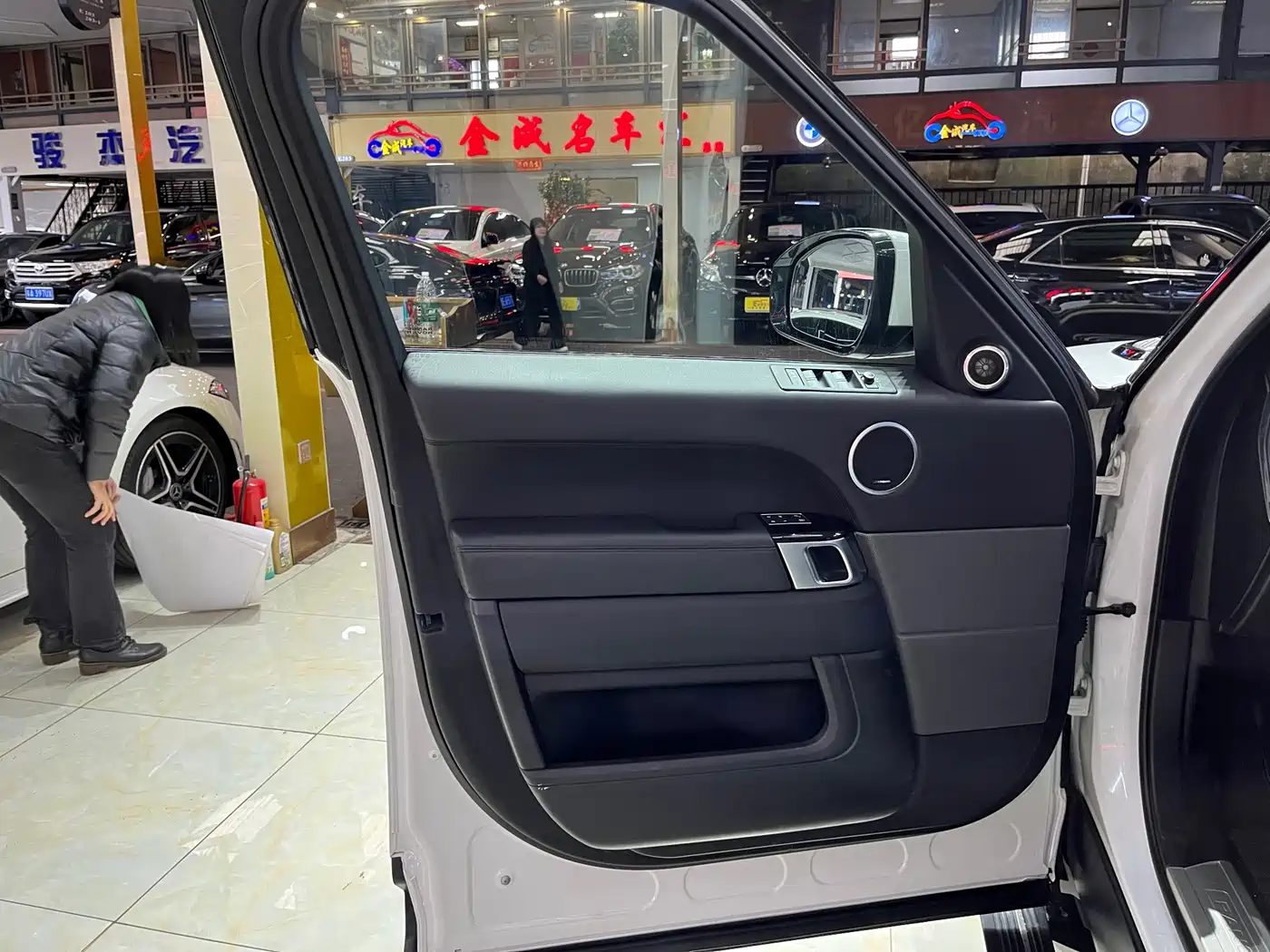 Land Rover Range Rover Sport 2017 3.0 SC V6 HSE фото 10