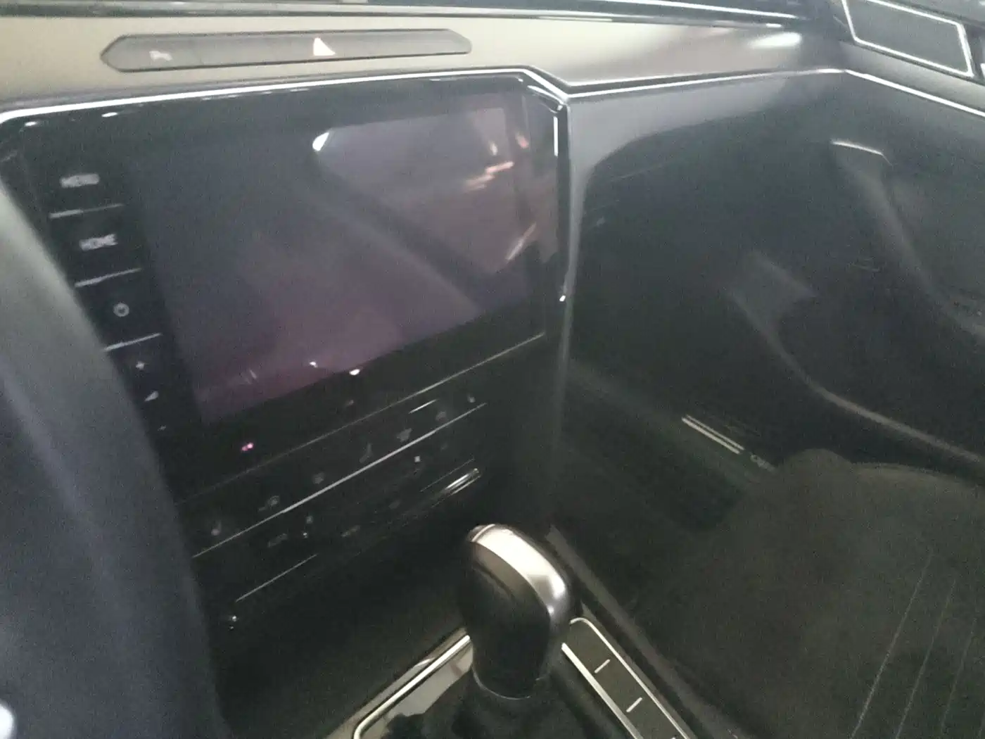 Volkswagen Magotan 2020 330TSI DSG Luxury фото 14