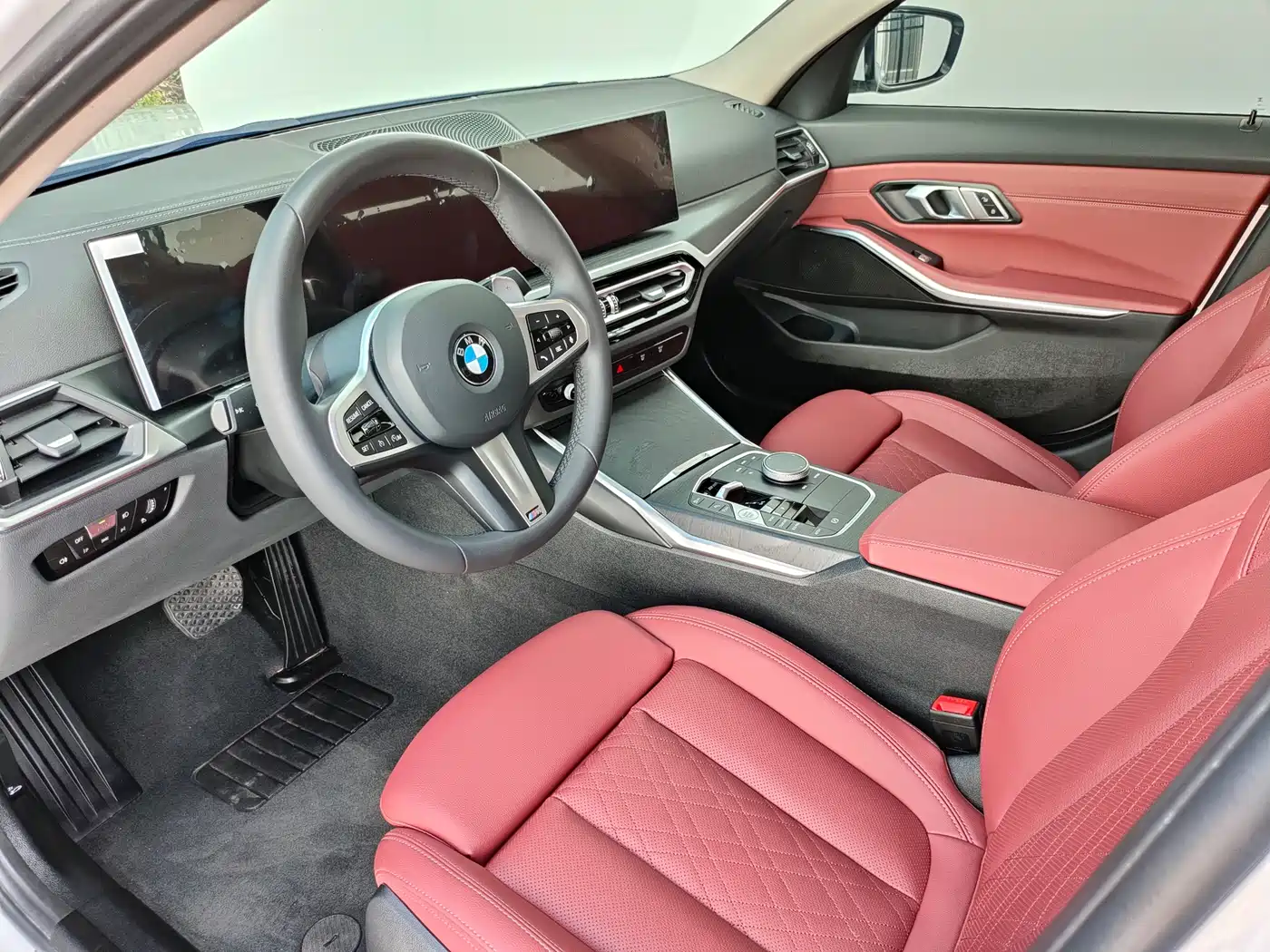 BMW 3 Series 2024 325i M Sport Package фото 7