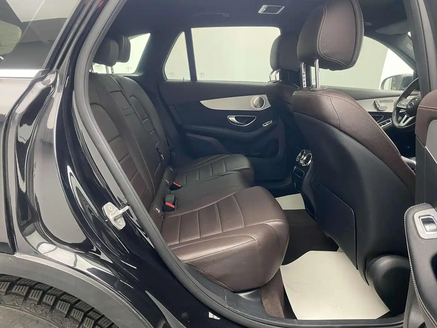 Mercedes-Benz GLC 2021 GLC 260 L 4MATIC Sporty фото 19
