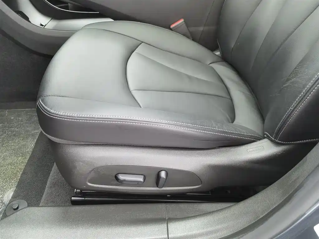Buick LaCrosse 2019 28T Luxury Edition фото 20
