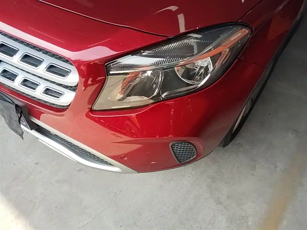 Mercedes-Benz GLA 2018 GLA 200 Dynamic фото 24