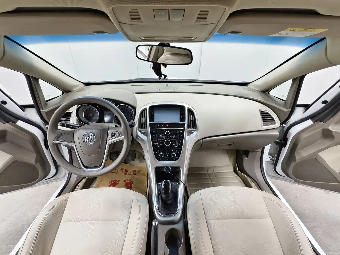 Buick Excelle 2013 Model GT 1.6L Manual Progressive фото 9