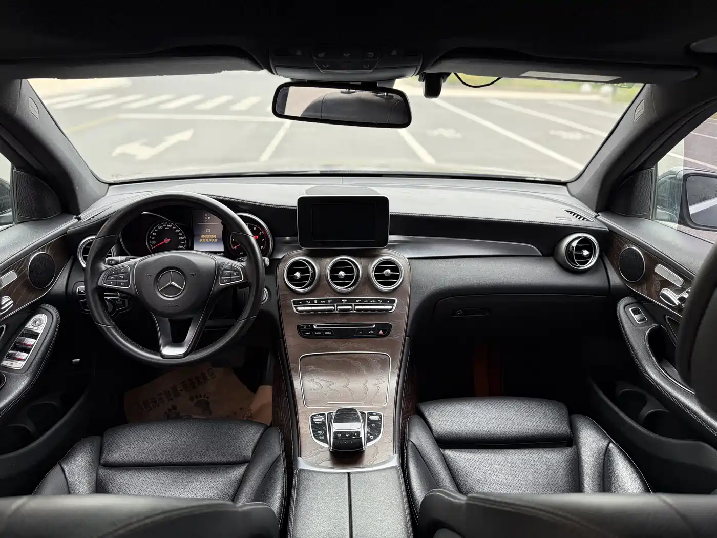 Mercedes-Benz GLC 2016 GLC 300 4MATIC Dynamic фото 8