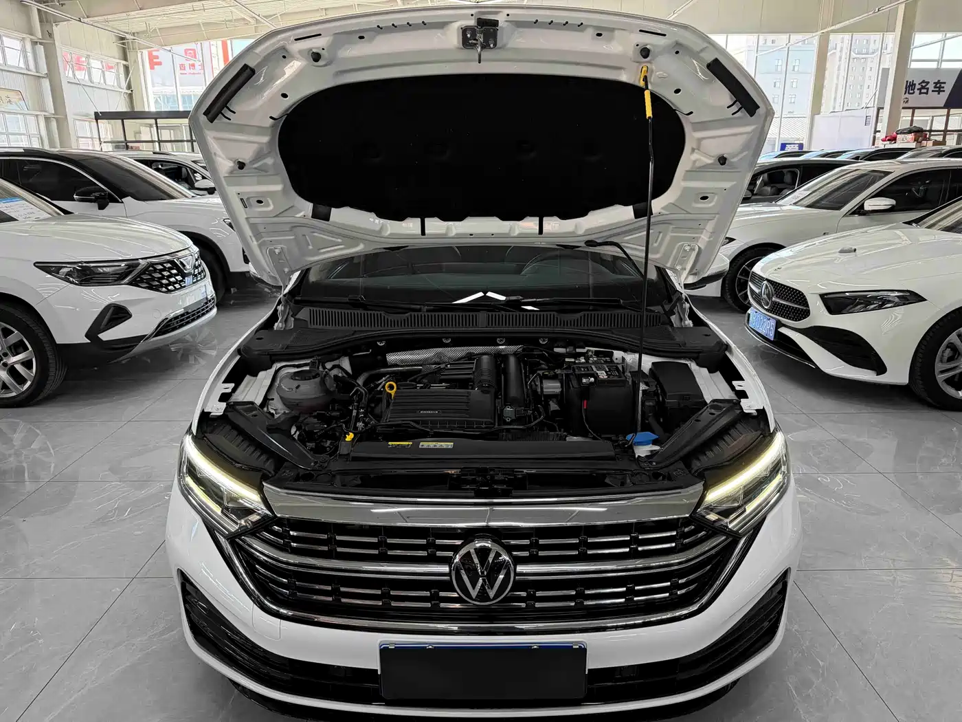 Volkswagen Sagitar 2023 Model Year 280TSI DSG Surpass Edition фото 20