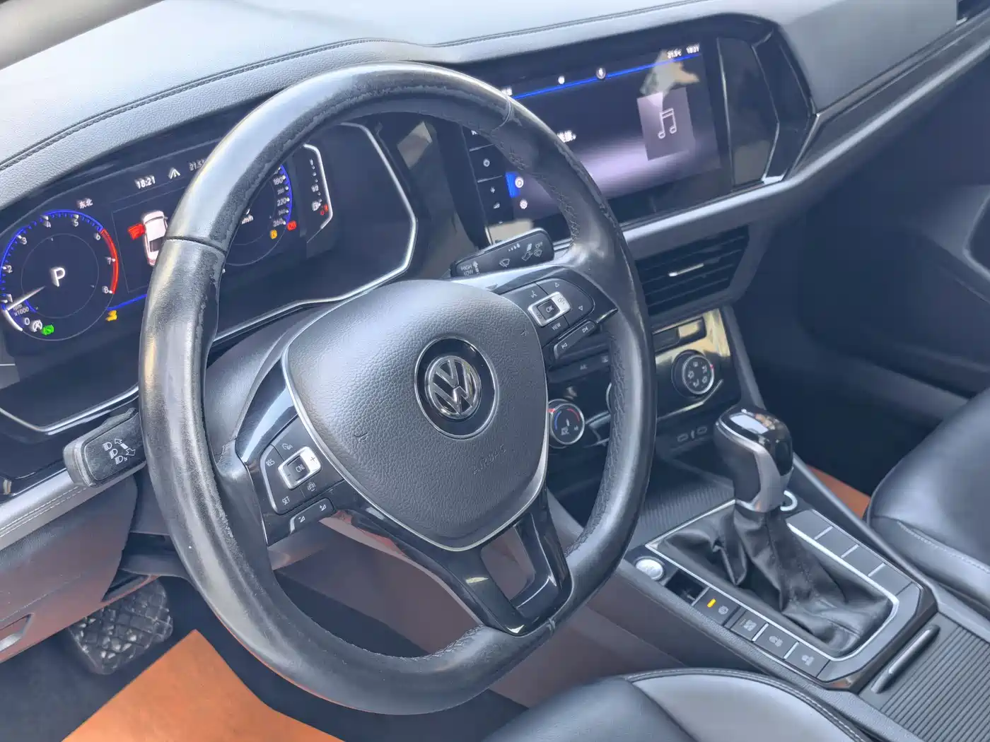 Volkswagen Sagitar 2022 280TSI DSG Surpassing Edition фото 9