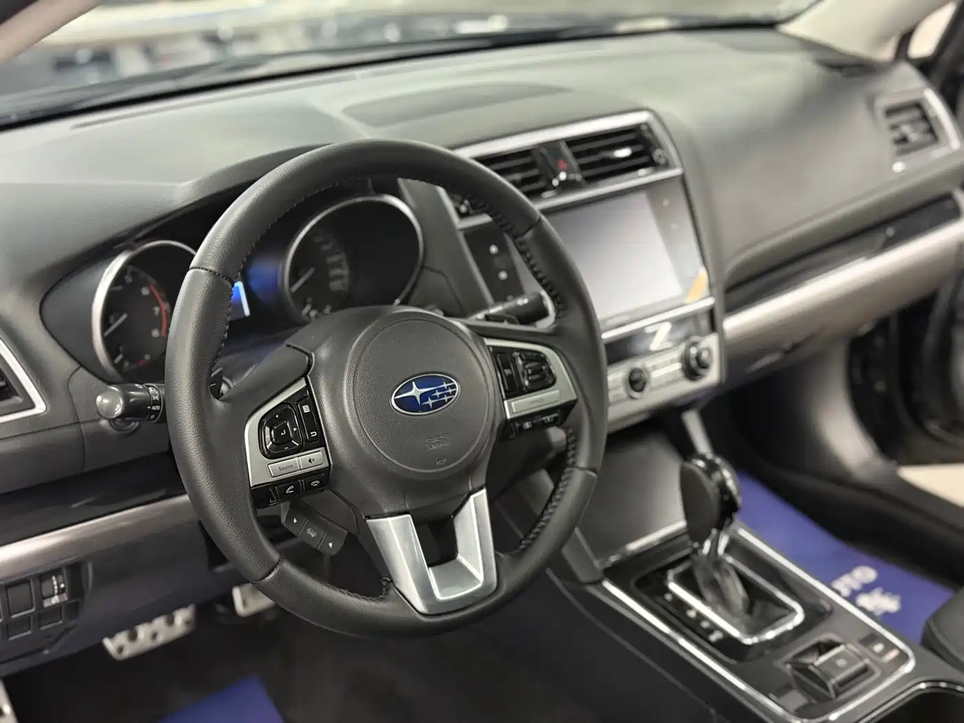 Subaru Legacy 2016 2.5i AWD Glory Edition фото 7