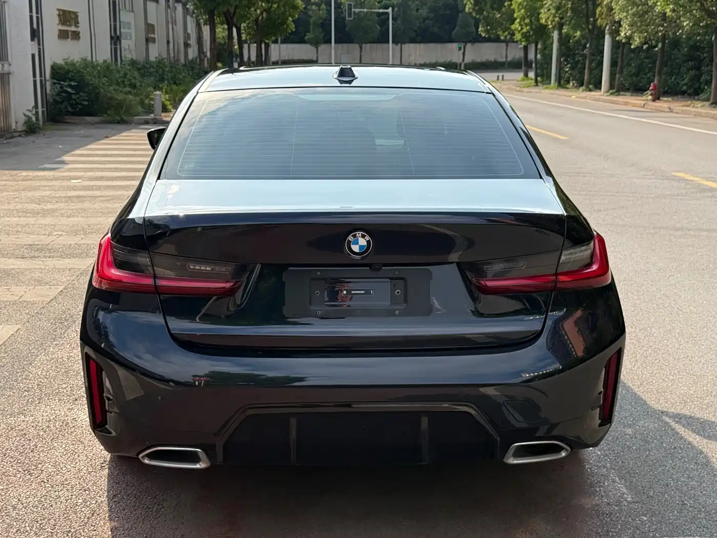 BMW 3-SERIES