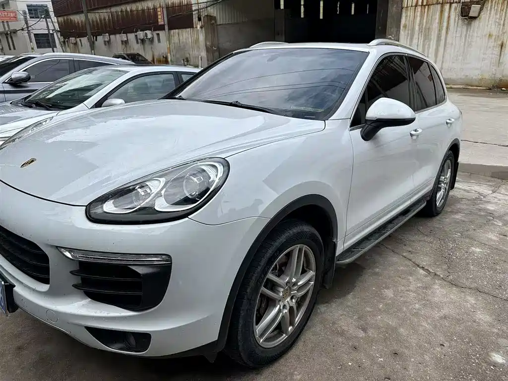 Porsche Cayenne 2016 Cayenne Platinum Edition 3.0T