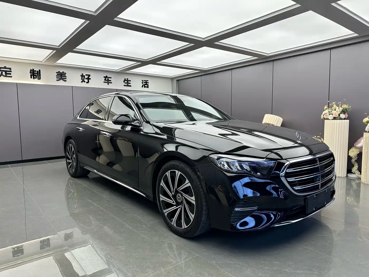 Mercedes-Benz E-Class 2024 Model E 300 L Luxury фото 3