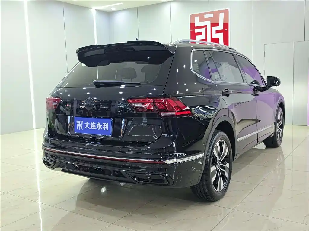Volkswagen Tiguan L 2024 Outstanding 330TSI Auto 2WD R-Line Dragon Glory Edition фото 4