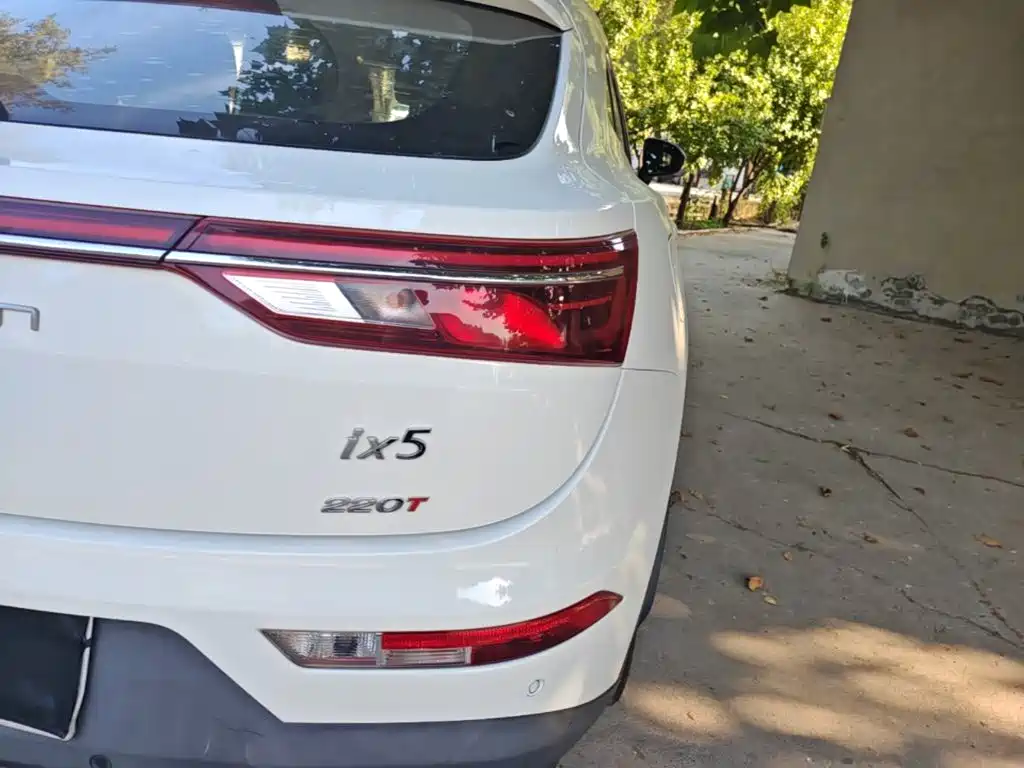 Dongfeng Fengguang Fengguang ix5 2019 2019 220T CVT Zhi Shang China VI