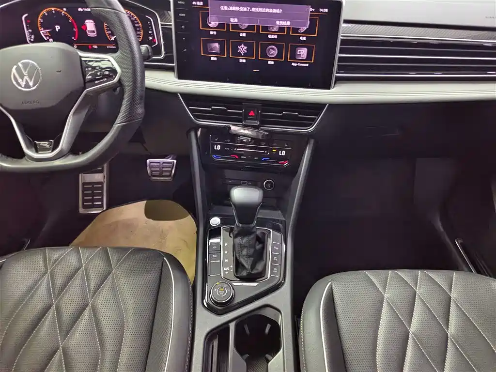 Volkswagen Tiguan L 2022 380TSI Automatic 4WD R-Line Cross Edition 7-Seater фото 13