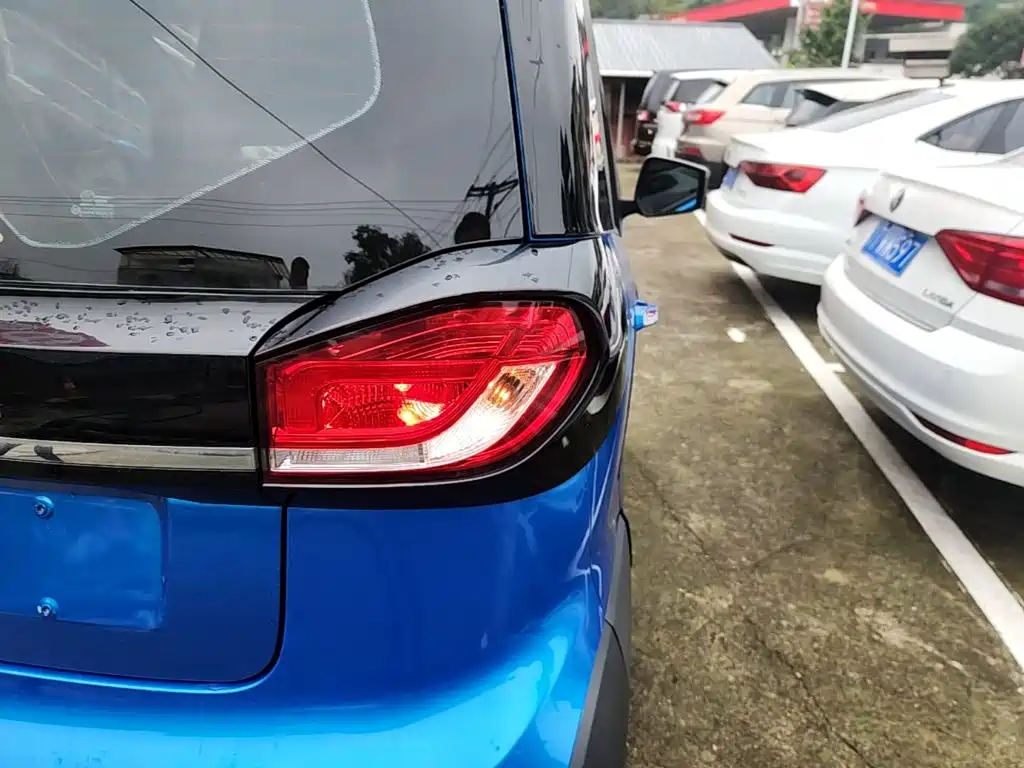 Фото 8 - Baojun E100
