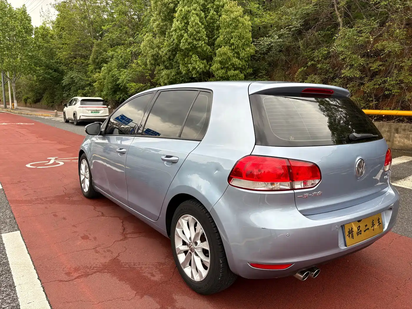 Volkswagen Golf 2010 1.4TSI Automatic Luxury фото 5