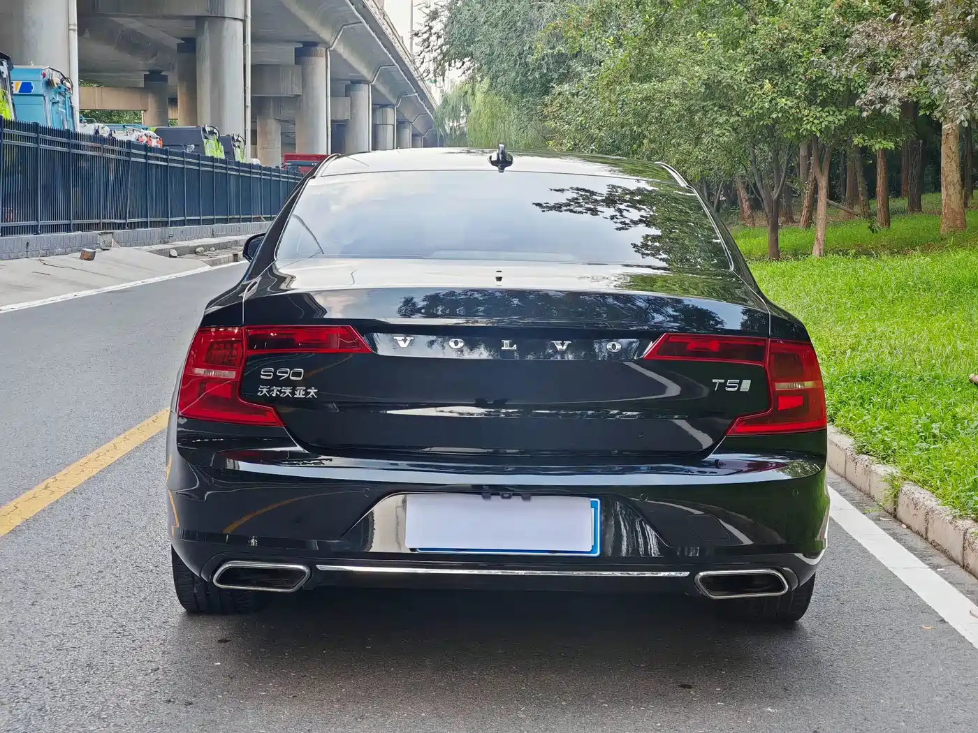 Фото 5 - Volvo S90