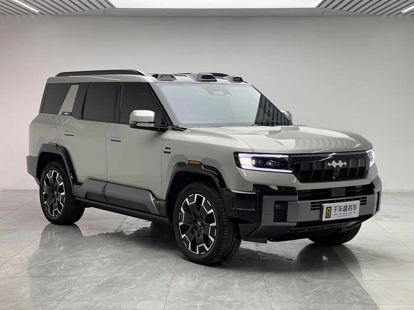 Fang Cheng Bao Leopard 8 2025 2025 Zhiyong Flagship 6-Seater