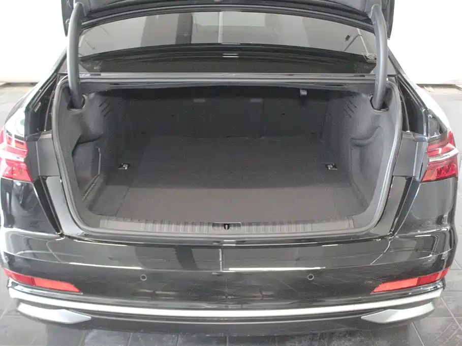 Audi A6L 2024 45 TFSI Premium Dynamic фото 7