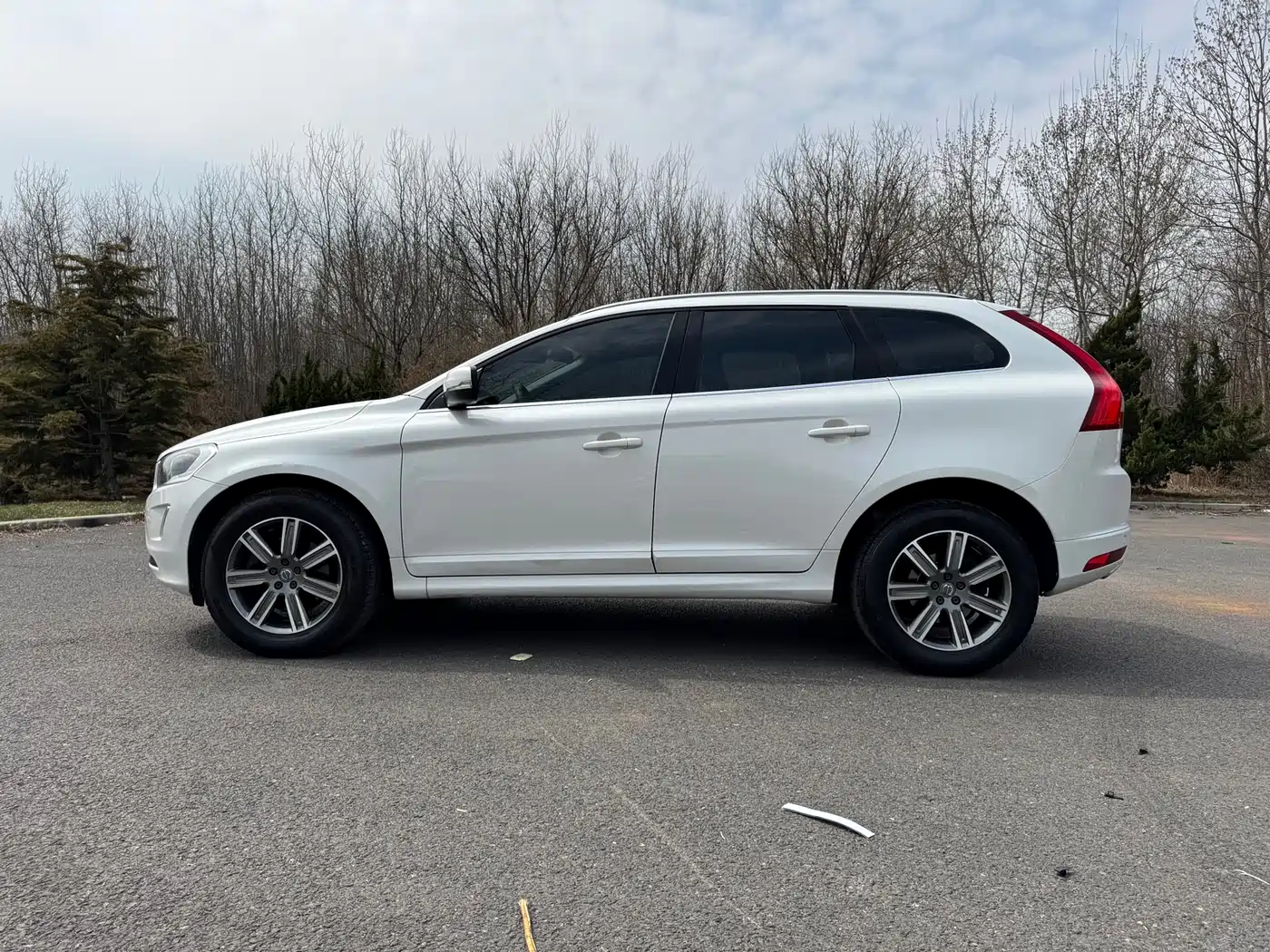 Photo 5 - Volvo XC60