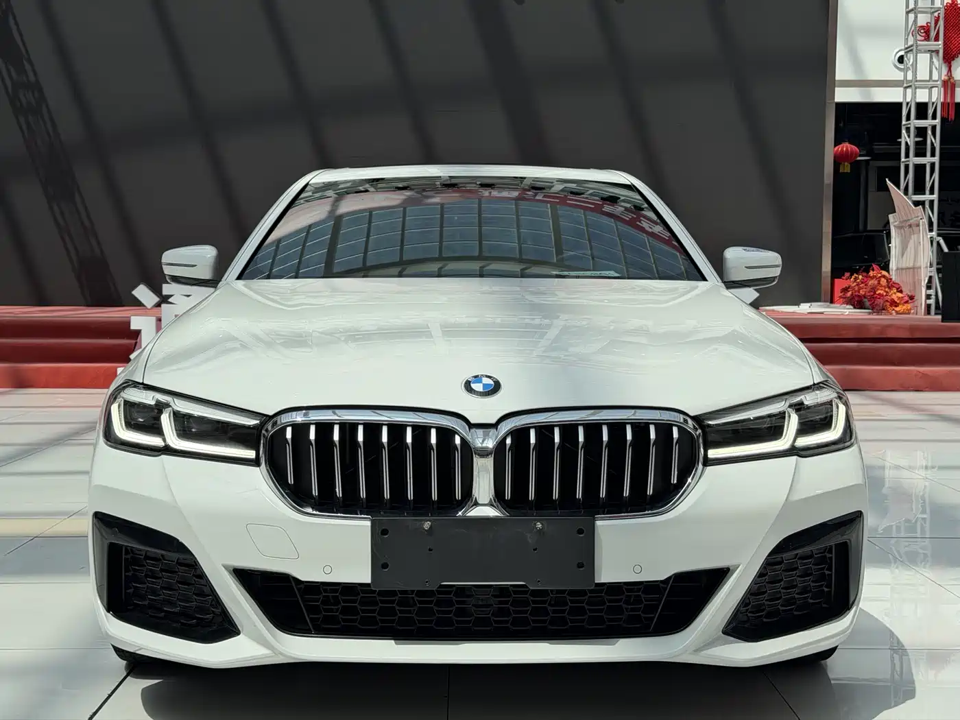 BMW 5 Series (Import) 2022 Model Second Facelift 525i M Sport Package фото 2